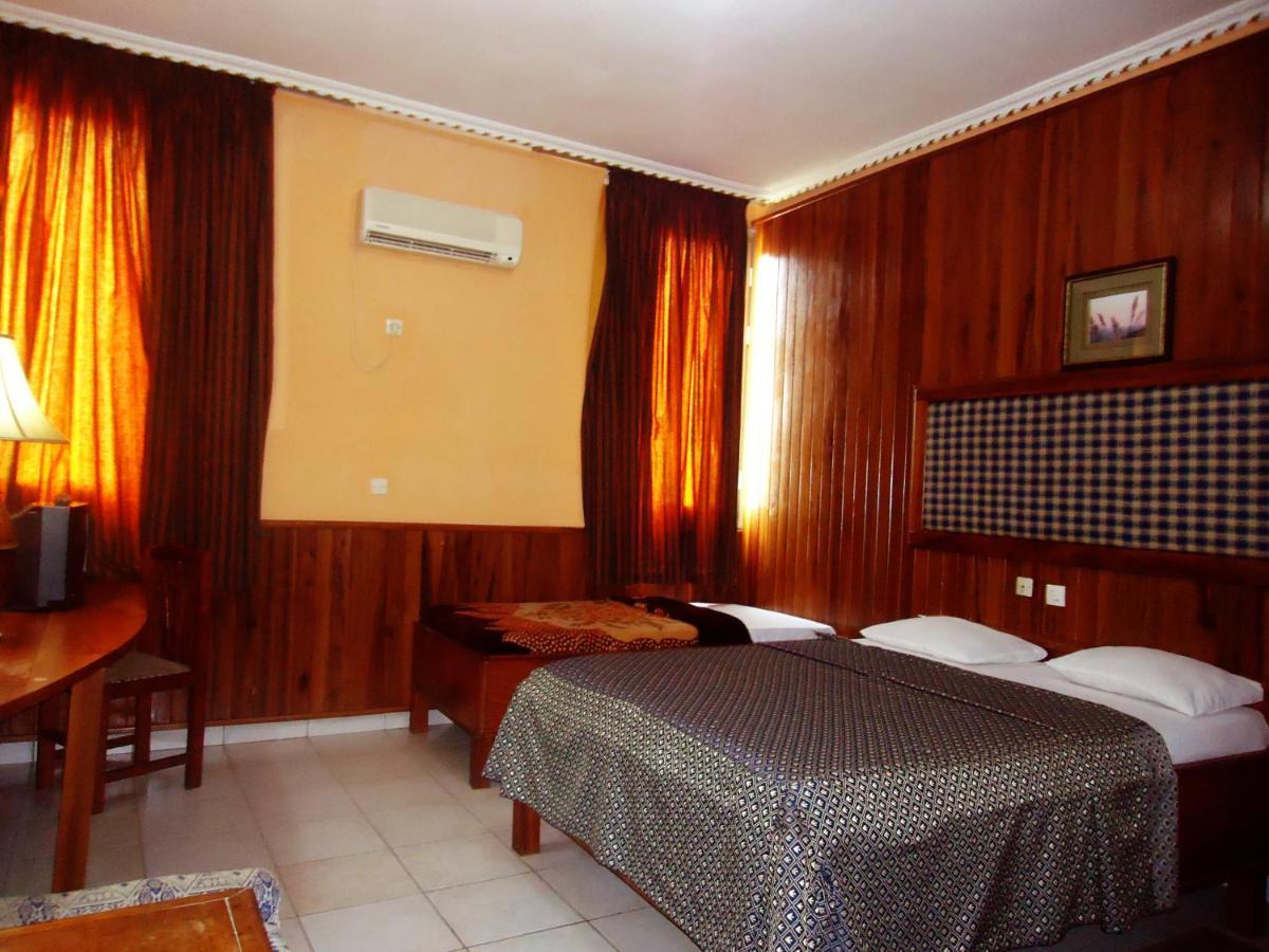 דואלה Hotel Saffana מראה חיצוני תמונה
